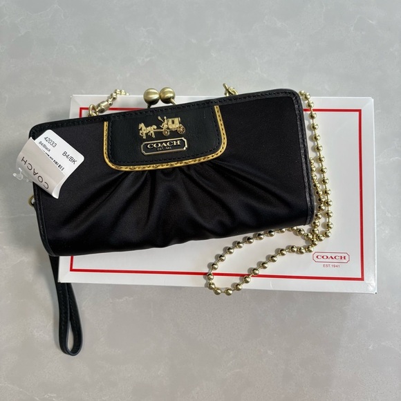 NWT 𝑅𝑎𝑟𝑒 Y2K 𝑉𝑖𝑛𝑡𝑎𝑔𝑒 Coach Limited Edition Amanda Framed Satin Clutch Bag 42033 - Picture 10 of 17